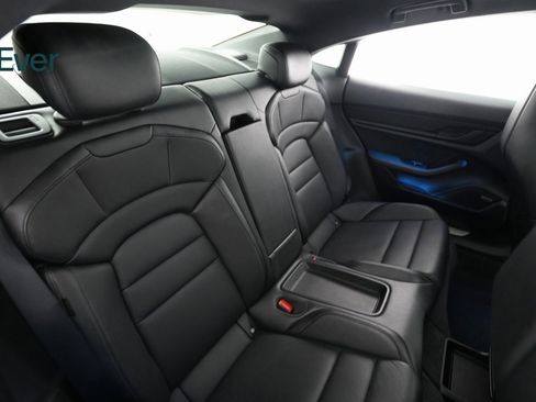 Used 2022 Porsche Taycan 4S image 10