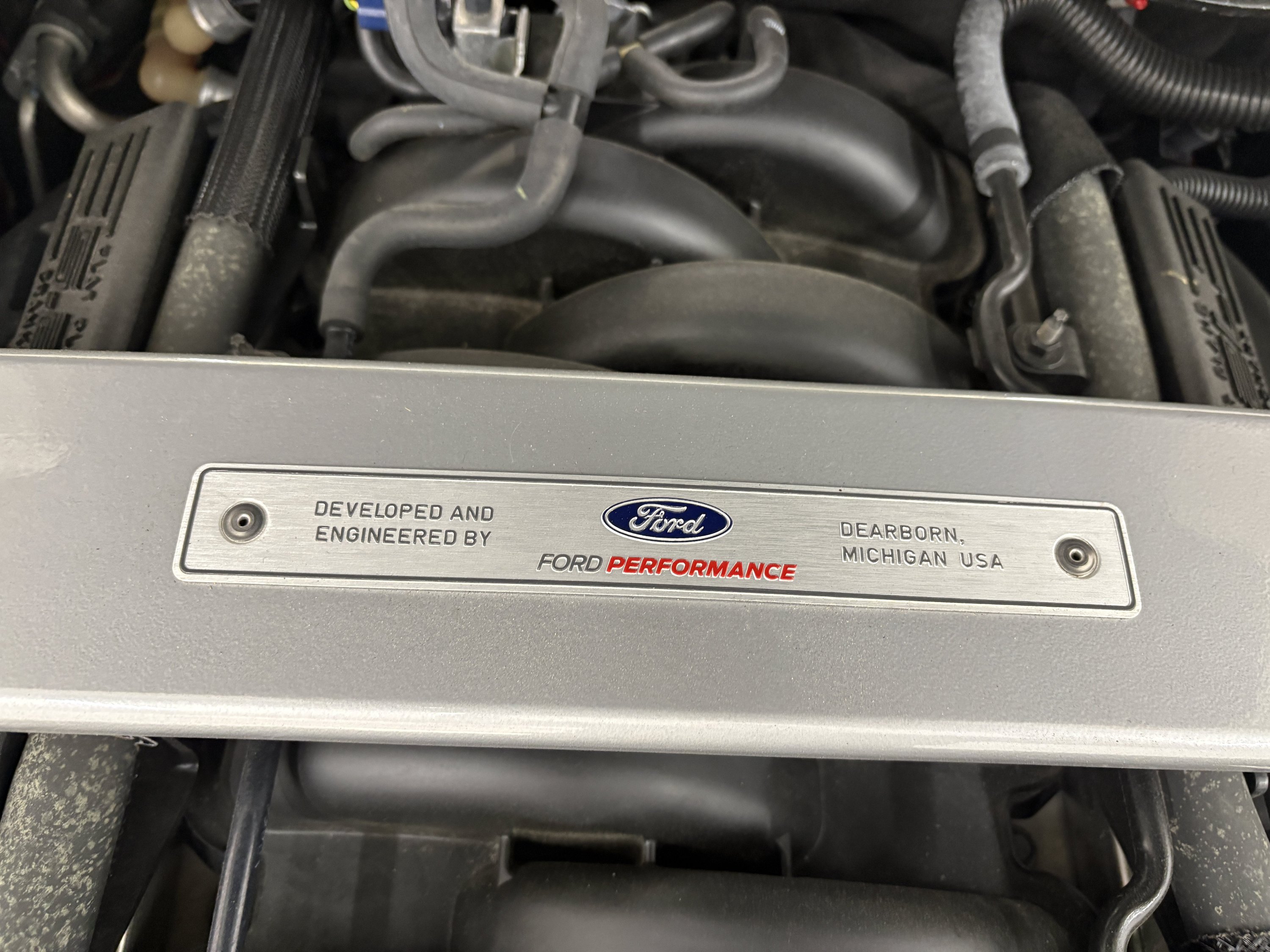 Used 2016 Ford Mustang Shelby GT350 w/ Track Package RWD image 9