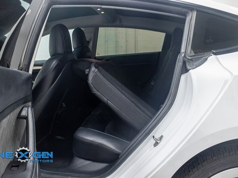 Used 2022 Tesla Model 3 Long Range image 38