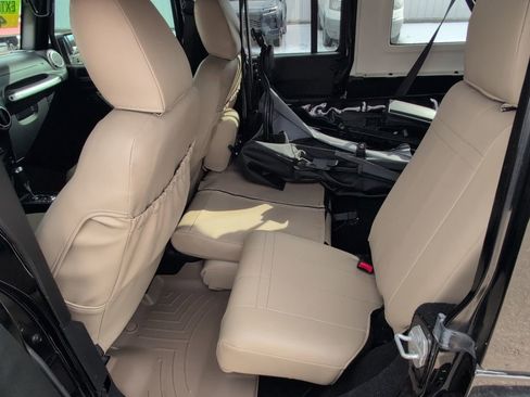 Used 2018 Jeep Wrangler Unlimited Sahara w/ Dual Top Group image 15