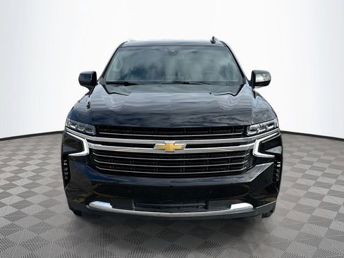 Used 2022 Chevrolet Suburban LT image 2