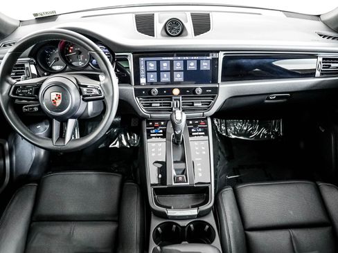 Used 2026 Porsche Macan AWD/4WD image 14