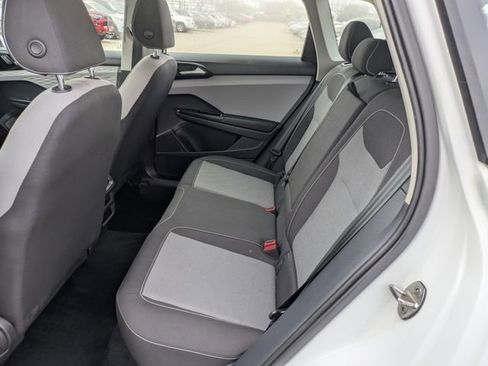 Used 2023 Volkswagen Taos S image 26