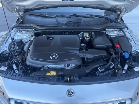 Used 2018 Mercedes-Benz GLA 250 4MATIC image 30