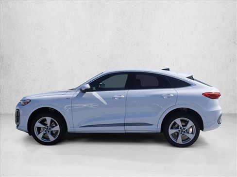 New 2026 Audi Q5 Premium Plus AWD/4WD image 5