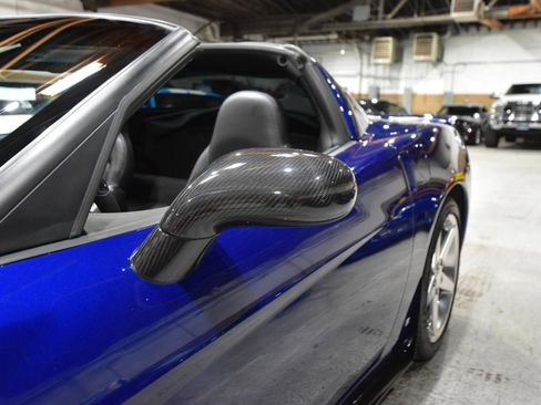 Used 2007 Chevrolet Corvette Coupe w/ Performance Package RWD image 49