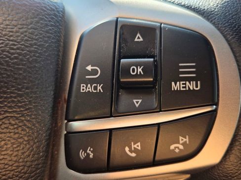 Used 2022 Ford Explorer XLT AWD/4WD image 23