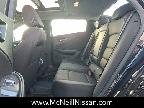 Used 2023 Chevrolet Malibu LT image 11