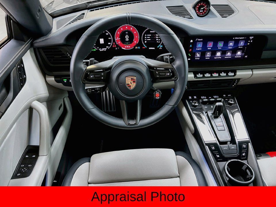 Certified 2026 Porsche 911 Targa 4 GTS AWD/4WD image 24