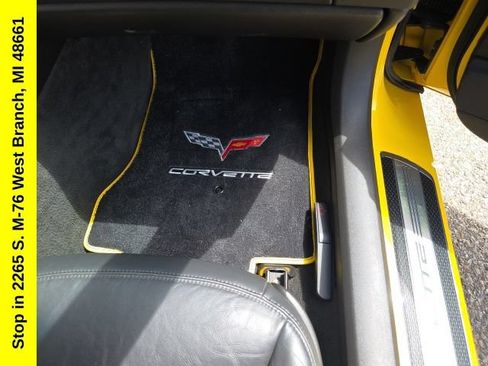 Used 2011 Chevrolet Corvette Coupe w/ Preferred Equipment Group RWD image 24