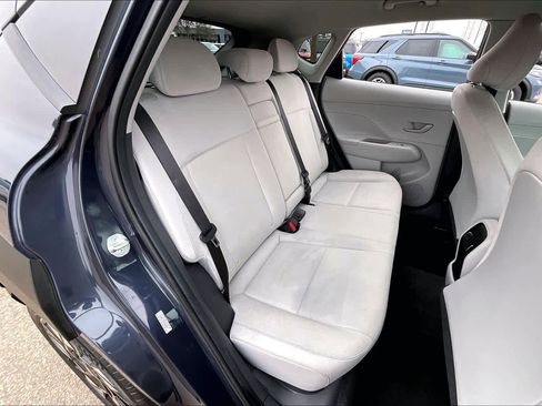 Used 2024 Hyundai Kona SEL image 18