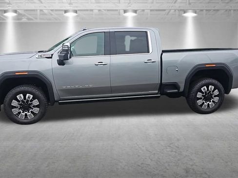 New 2026 GMC Sierra 2500 Denali w/ Denali Reserve Package AWD/4WD image 3