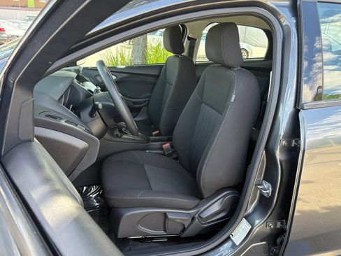 Used 2018 Ford Focus SE image 10