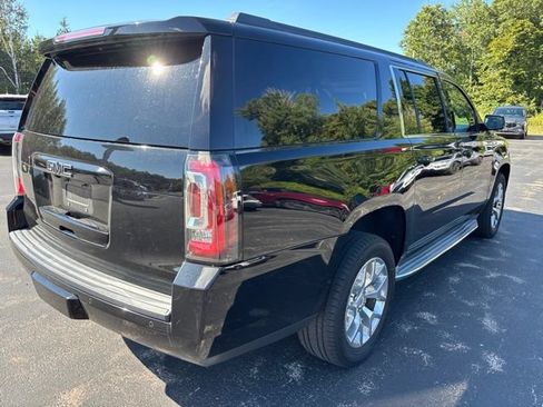 Used 2015 GMC Yukon XL SLT w/ Open Road Package AWD/4WD image 3