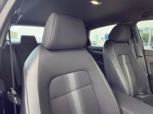 Used 2023 Honda Civic Sport image 9