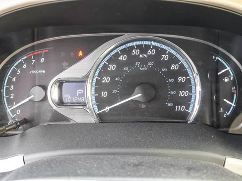 Used 2014 Toyota Sienna XLE image 20