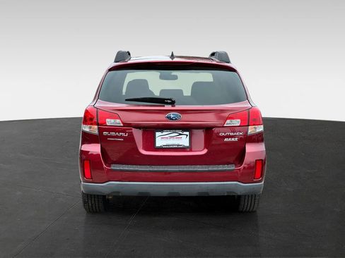 Used 2011 Subaru Outback 2.5i Limited image 6