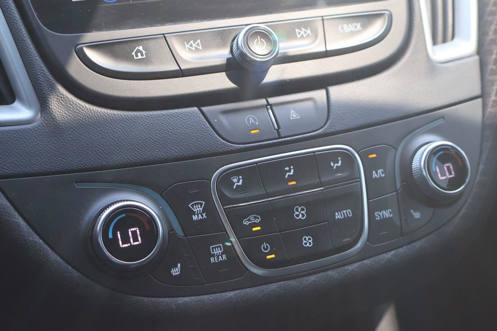 Used 2023 Chevrolet Malibu LT FWD image 20