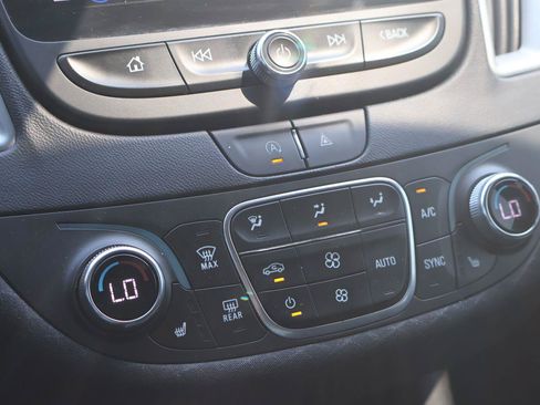 Used 2023 Chevrolet Malibu LT FWD image 20