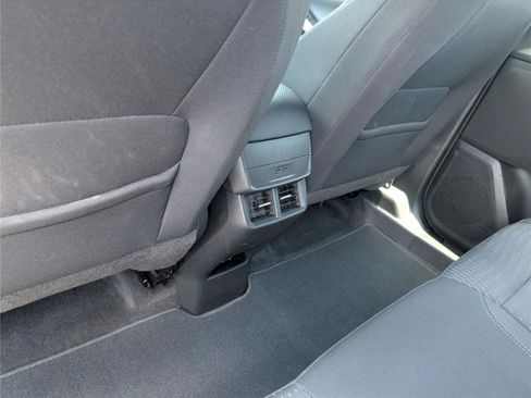 Used 2025 Chevrolet Equinox LT w/ Midnight Edition FWD image 31