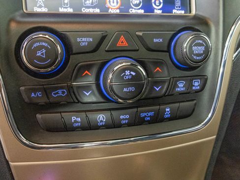 Used 2017 Jeep Grand Cherokee Limited w/ Luxury Group II AWD/4WD image 30
