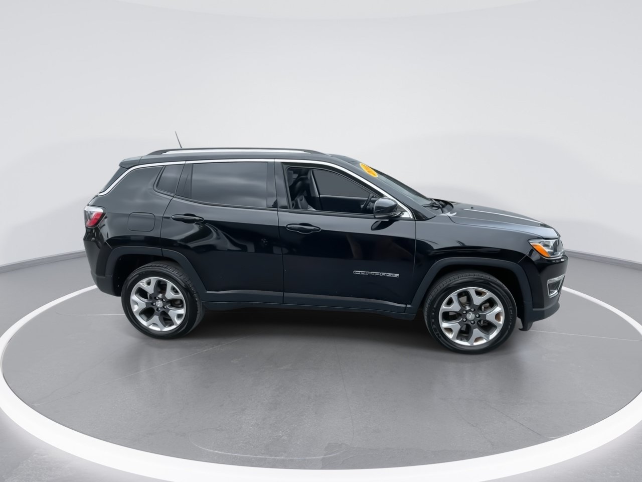 Used 2018 Jeep Compass Limited w/ Navigation Group AWD/4WD image 23