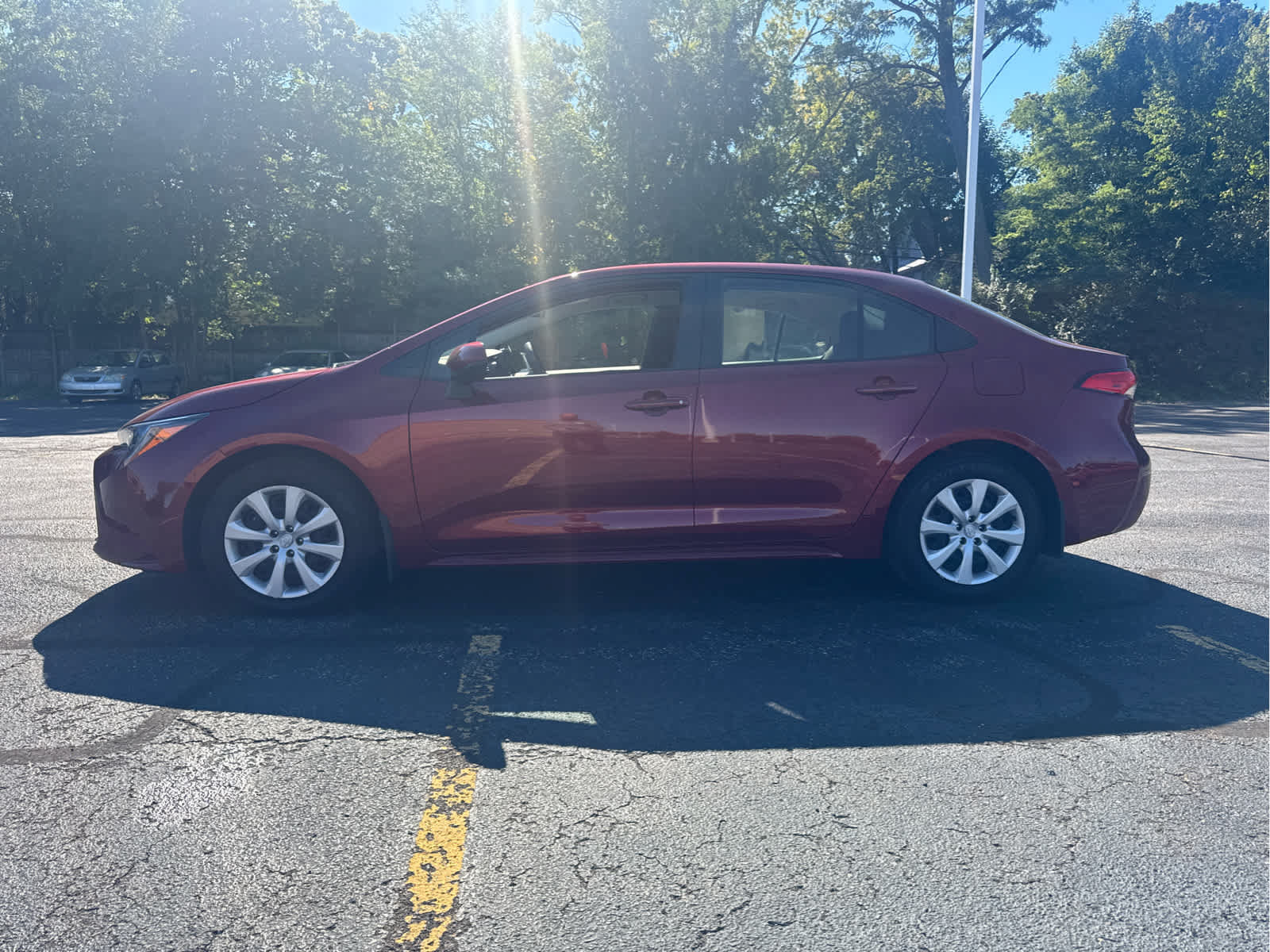 Used 2024 Toyota Corolla LE FWD image 2