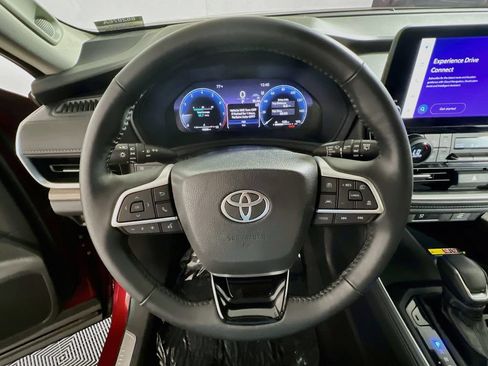 Certified 2025 Toyota Grand Highlander AWD image 9