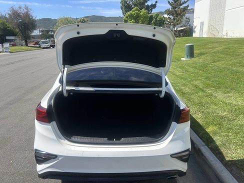 Used 2019 Kia Forte S image 10