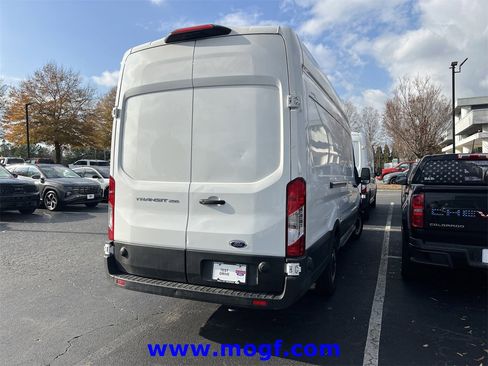 Used 2024 Ford Transit 250 148 High Roof Extended w/ Load Area Protection Package image 3