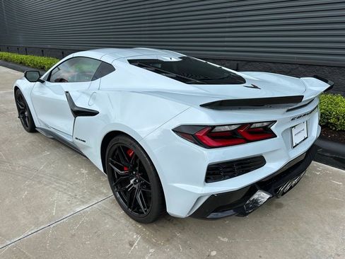 Used 2023 Chevrolet Corvette Z06 image 3
