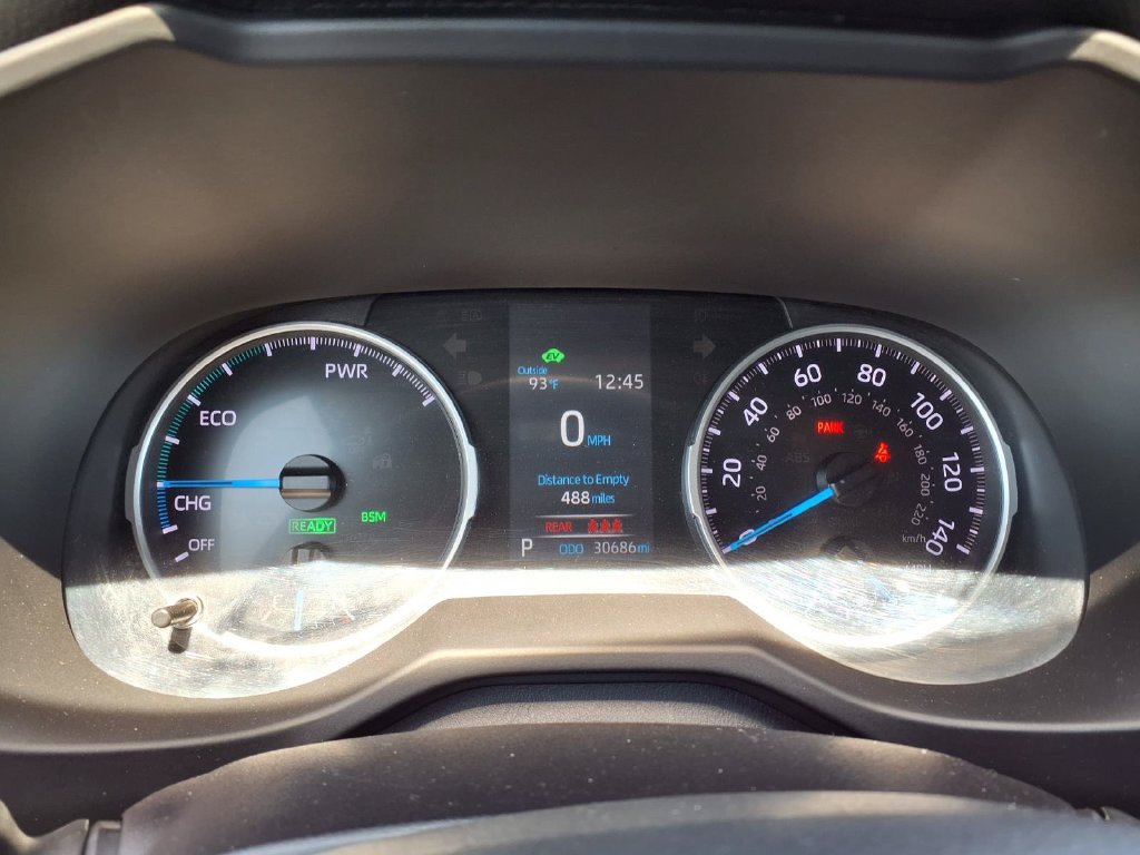 Used 2022 Toyota RAV4 XLE AWD/4WD image 34