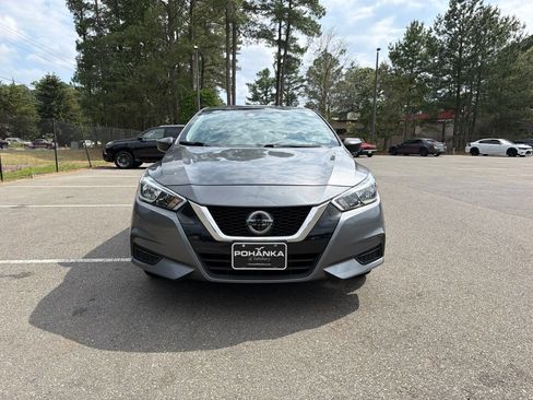 Used 2021 Nissan Versa S FWD image 3