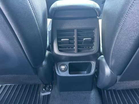 Used 2023 Kia Seltos S w/ Navigation Package AWD/4WD image 7