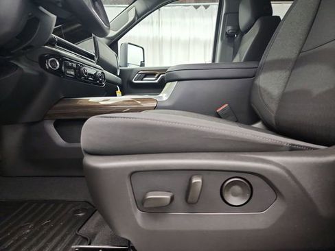 New 2026 Chevrolet Silverado 2500 LT w/ Trail Boss Package image 15