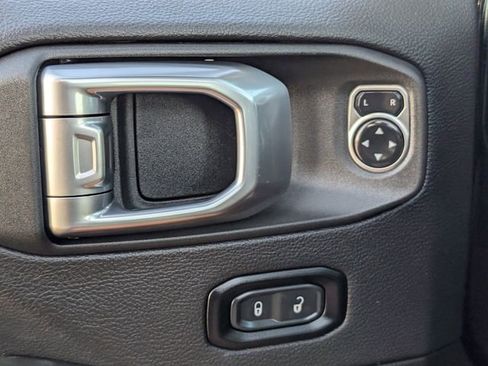 Used 2024 Jeep Wrangler High Altitude image 20