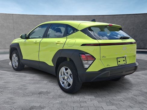Certified 2025 Hyundai Kona SE AWD/4WD image 7