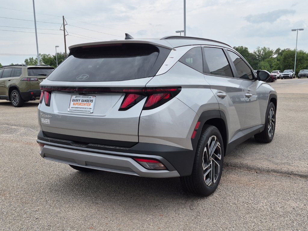 New 2026 Hyundai Tucson SEL Plus FWD image 3