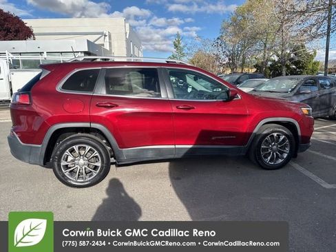 Used 2019 Jeep Cherokee Latitude Plus w/ Comfort/Convenience Group image 7