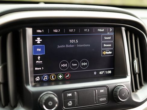 Used 2022 Chevrolet Colorado Z71 image 13