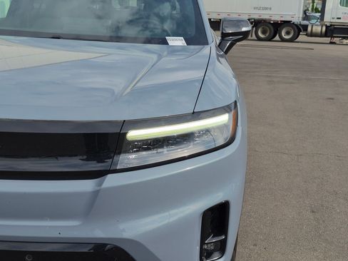 Used 2024 Honda Prologue Touring image 13