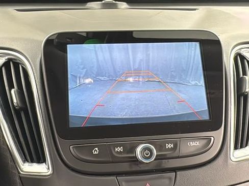 Used 2016 Chevrolet Malibu LT image 23