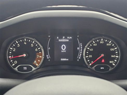 Used 2019 Jeep Renegade Altitude w/ Quick Order Package 2XM image 28