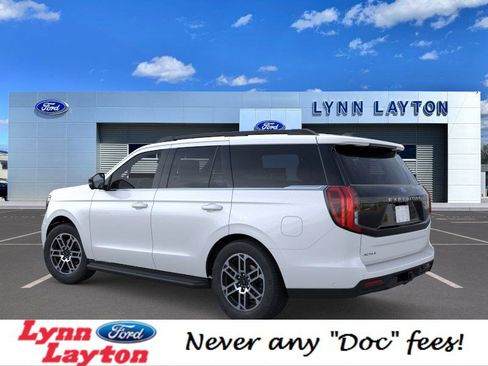 New 2025 Ford Expedition Active image 4