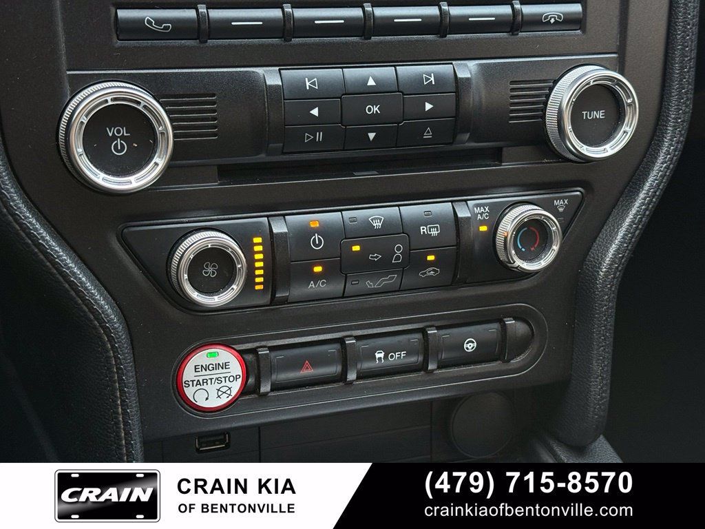 Used 2017 Ford Mustang Coupe RWD image 17