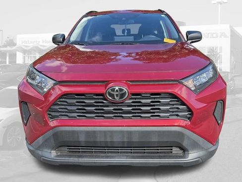 Used 2021 Toyota RAV4 LE FWD image 8