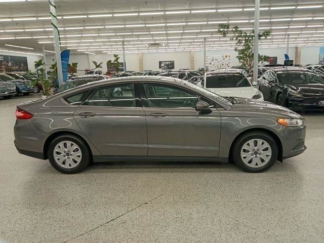 Used 2014 Ford Fusion S FWD image 5