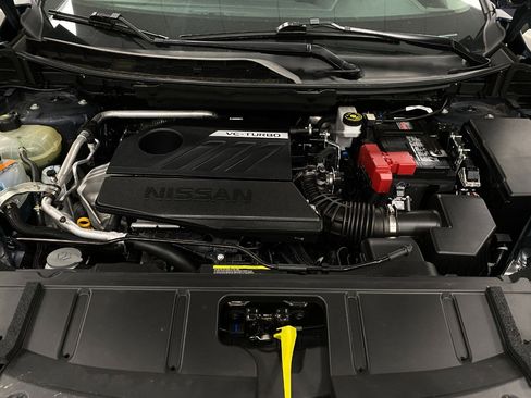 Certified 2025 Nissan Rogue SV AWD/4WD image 11