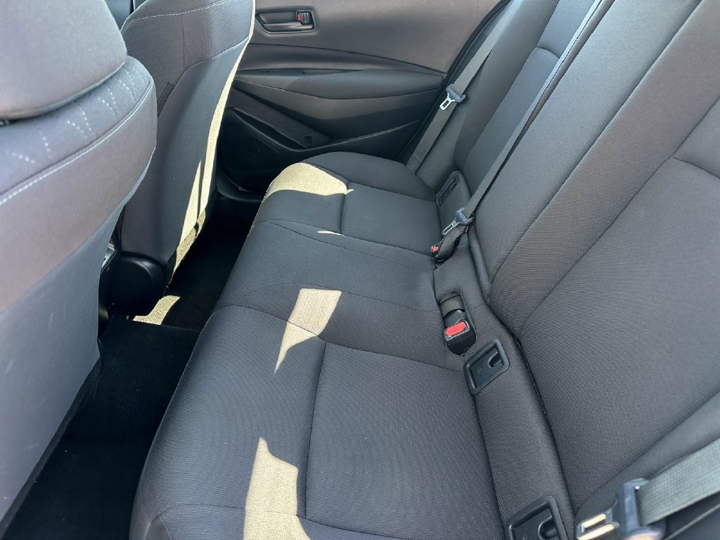 Used 2025 Toyota Corolla LE FWD image 18