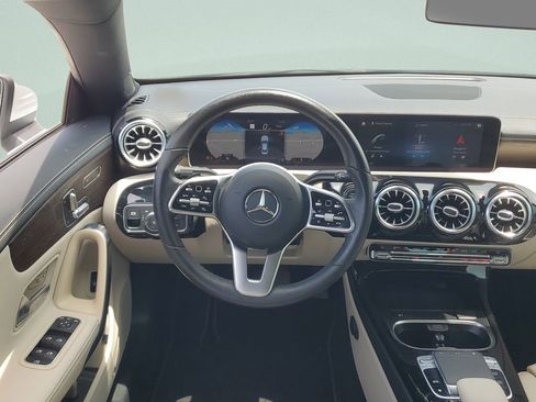 Used 2020 Mercedes-Benz CLA 250 image 12